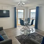 Casa Fresa - City Quay Apartment